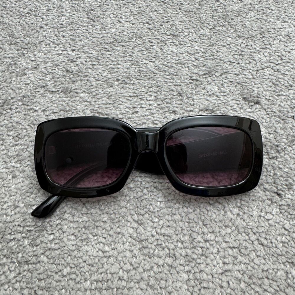 Aerie Sunnies Womens Black Rectangle Sunglasses Chunky Frame Wide Temple Y2K